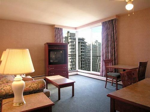 וונקובר Tropicana Suite Hotel מראה חיצוני תמונה