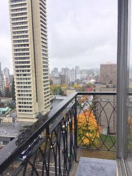 וונקובר Tropicana Suite Hotel מראה חיצוני תמונה